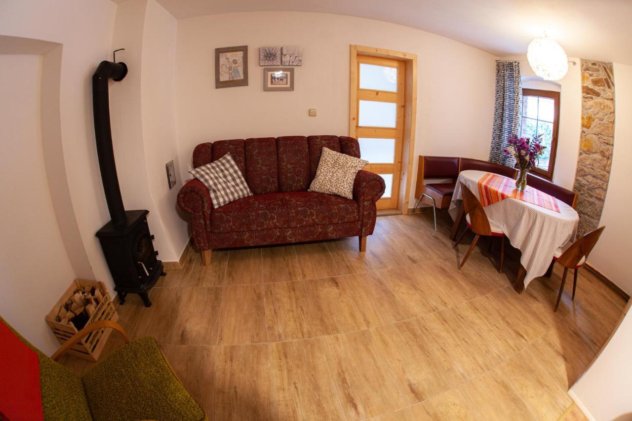 Apartman Vejminek 아버르타미 외부 사진
